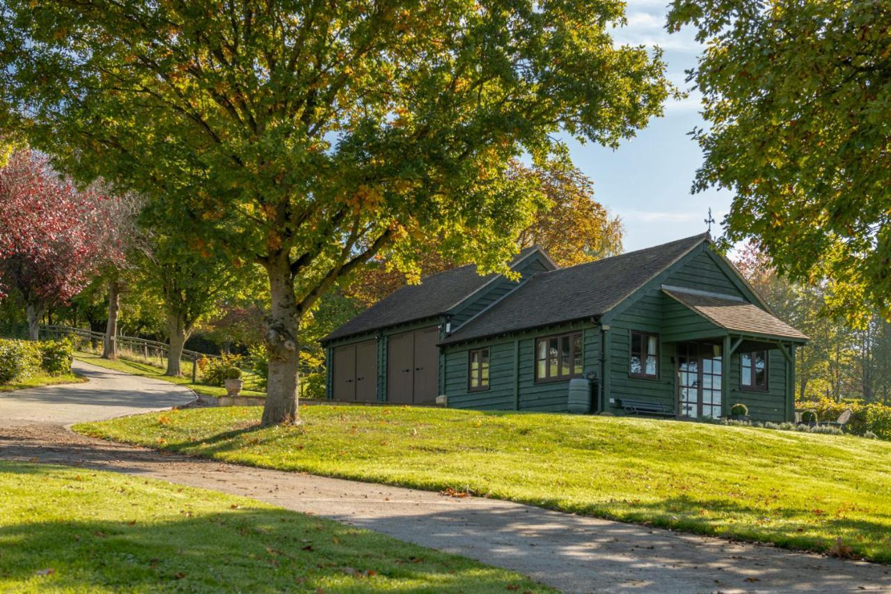 Beautiful Cottage With Stunning Views In Box Box  Buitenkant foto